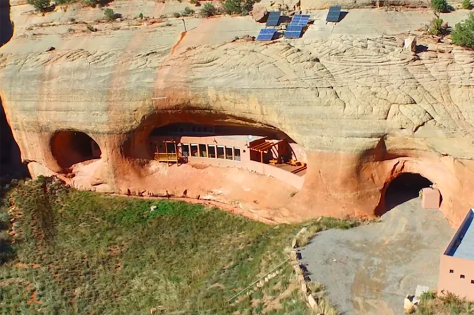 12 incredible cave homes